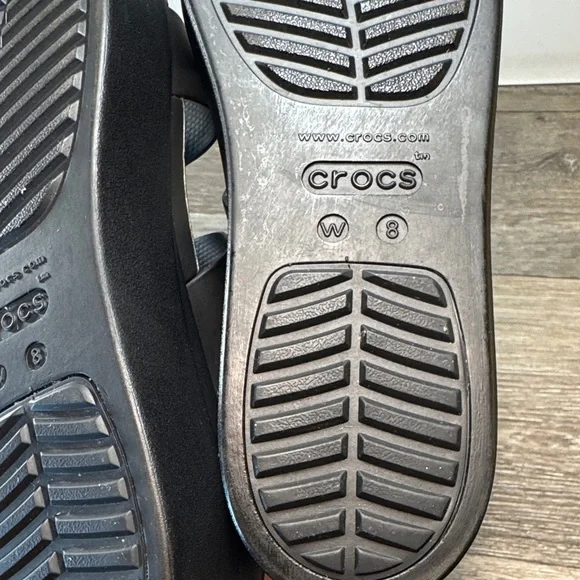 CROCS platform Black Women's Sandals size 8 (j148) - Picture 8 of 9